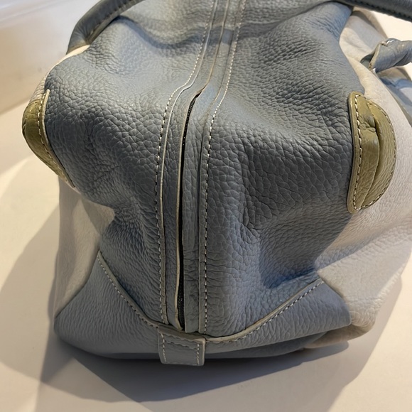 Adrienne Vittadini Handbag perfect for Summer, Vegan Leather - Picture 3 of 7